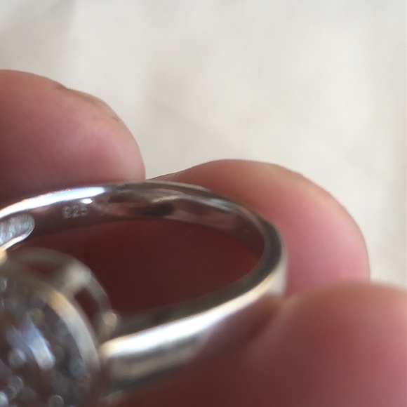 925 Silver with Diamonds Ring - Picture 3 of 5